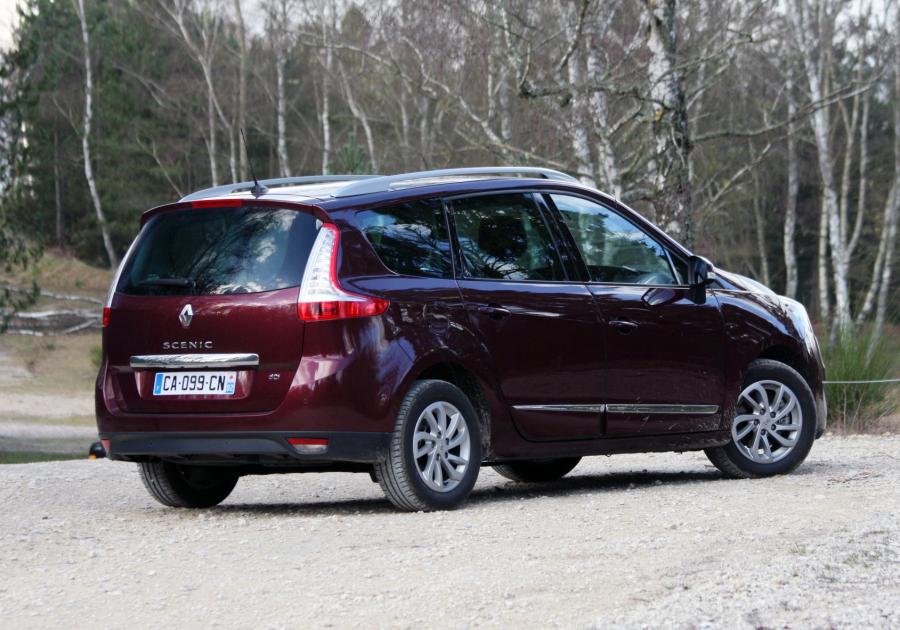  Renault Grand Scenic 2012 года  (фото 12 из 23)